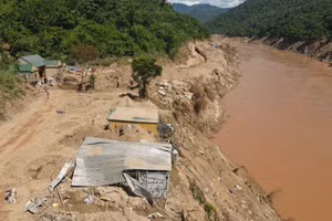  Vinamilk hỗ trợ đồng bào Nghệ An khắc phục hậu quả thiên tai 