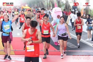 Khởi động mùa thứ 3 Giải Marathon Quốc tế Hà Nội Techcombank 