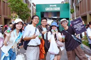 Green Farm là sữa tươi duy nhất (*) trên thị trường sở hữu bộ 3 giải thưởng quốc tế về Chất lượng, An toàn và Vị ngon