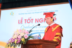  PGS.TS Bùi Trung Thành - Phó Bí thư Đảng ủy, Hiệu trưởng