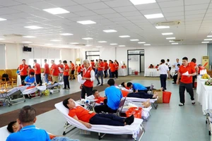 Ngày 27/6, “Một giọt máu - Một tấm lòng GELEX” được tổ chức tại Công ty Cổ phần Thiết bị điện (Đồng Nai).