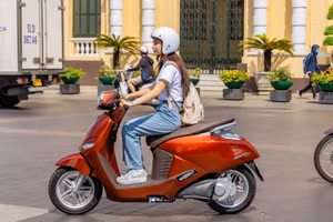 Đi xe máy điện VinFast, trải nghiệm công nghệ như ô tô cao cấp