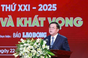 Ông Nguyễn Trọng Nghĩa phát biểu chỉ đạo tại Chương trình