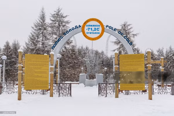 Làng Oymyakon - nơi có người ở lạnh nhất thế giới.