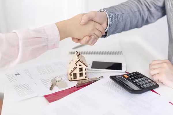 Vì chậm thu hồi vốn, ngân hàng rơi vào nợ xấu, gây hệ lụy tiêu cực lớn cho nền tài chính và nền kinh tế.