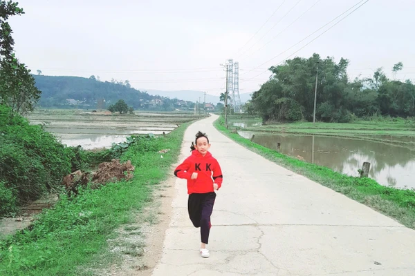 Bé Lê Gia Ngọc. Ảnh: NVCC