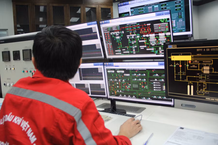 Nhà máy Nhiệt điện Vũng Áng 1 đặt mục tiêu sản xuất 580 triệu kWh trong tháng 11