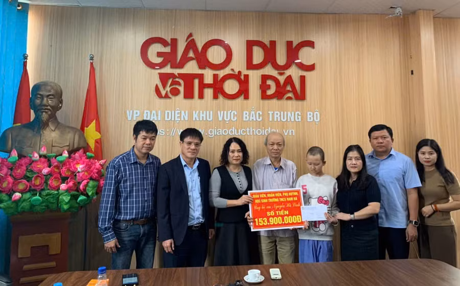 Các tấm lòng nhân ái chung tay hỗ trợ hoàn cảnh của em Hà Linh (Sn 2013, P. Thành Sen, Hà Tĩnh).