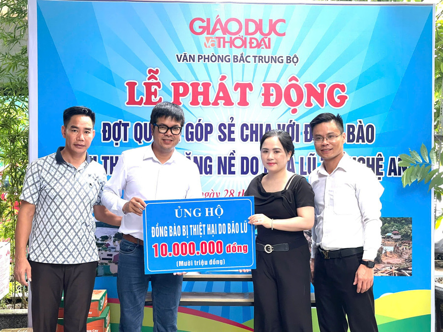 Lễ phát động chương trình quyên góp hỗ trợ đồng bào bị ảnh hưởng bởi thiên tai ở Nghệ An.