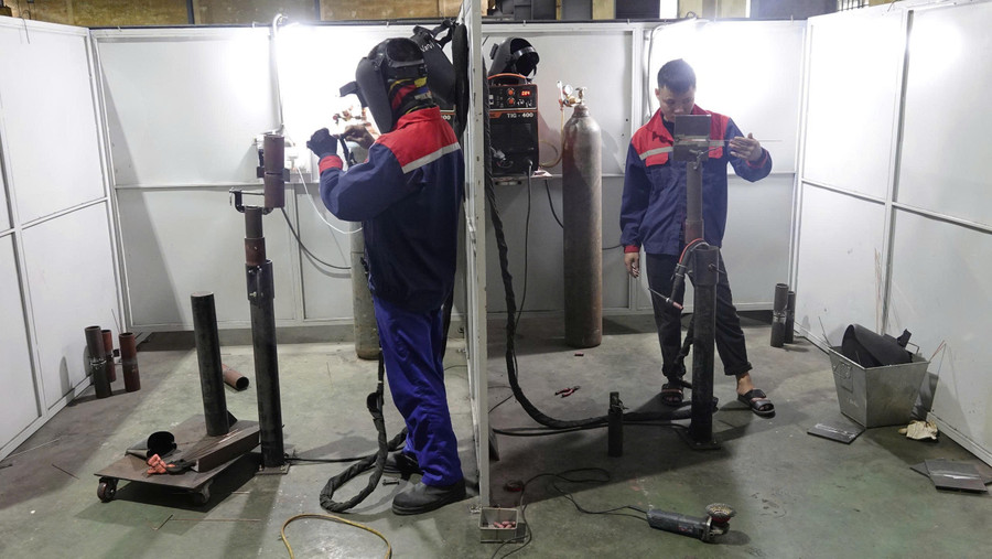Học viên tham gia lớp đào tạo nghề ngắn hạn miễn phí do Formosa tài trợ.