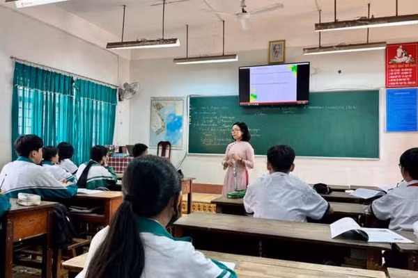 Một giờ dạy của giáo viên thuộc TP Buôn Ma Thuột cũ. (Ảnh: TT)