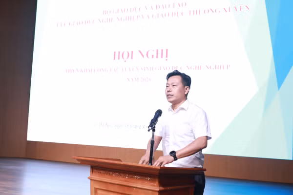 Thứ trưởng Bộ GD&ĐT Lê Quân nêu ra một số định hướng chính tại hội nghị. 