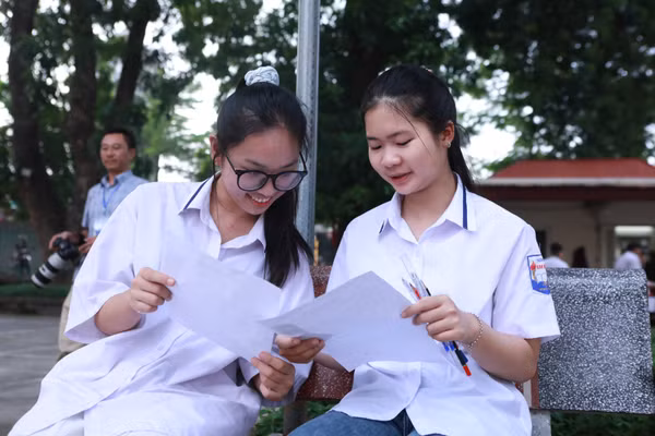 Gợi ý đáp án môn Giáo dục Kinh tế và Pháp luật Kỳ thi tốt nghiệp THPT năm 2026