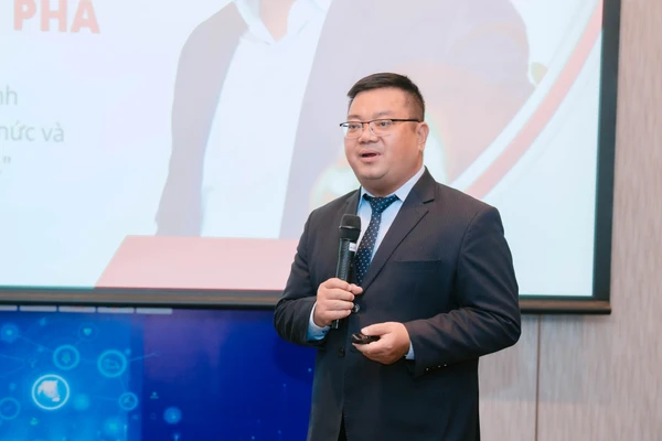 TS Vũ Việt Anh là chuyên gia về tâm lý giáo dục và hướng nghiệp. Ảnh: NVCC.