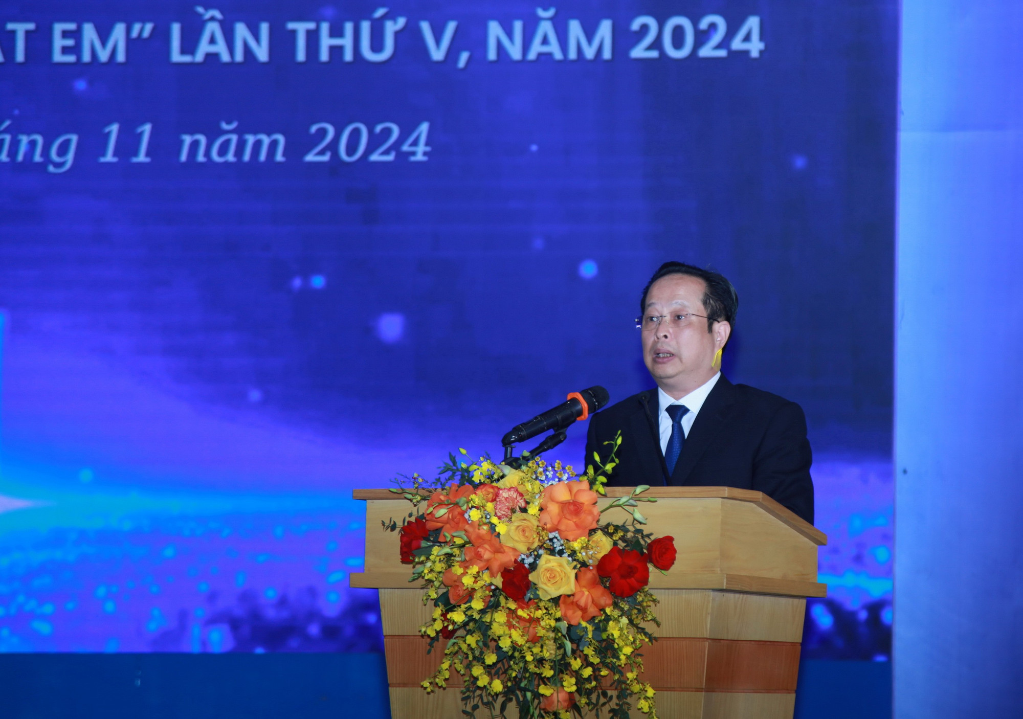 Giám đốc Sở GD&ĐT Hà Nội Trần Thế Cương phát biểu tại chương trình. img-0146.jpg
