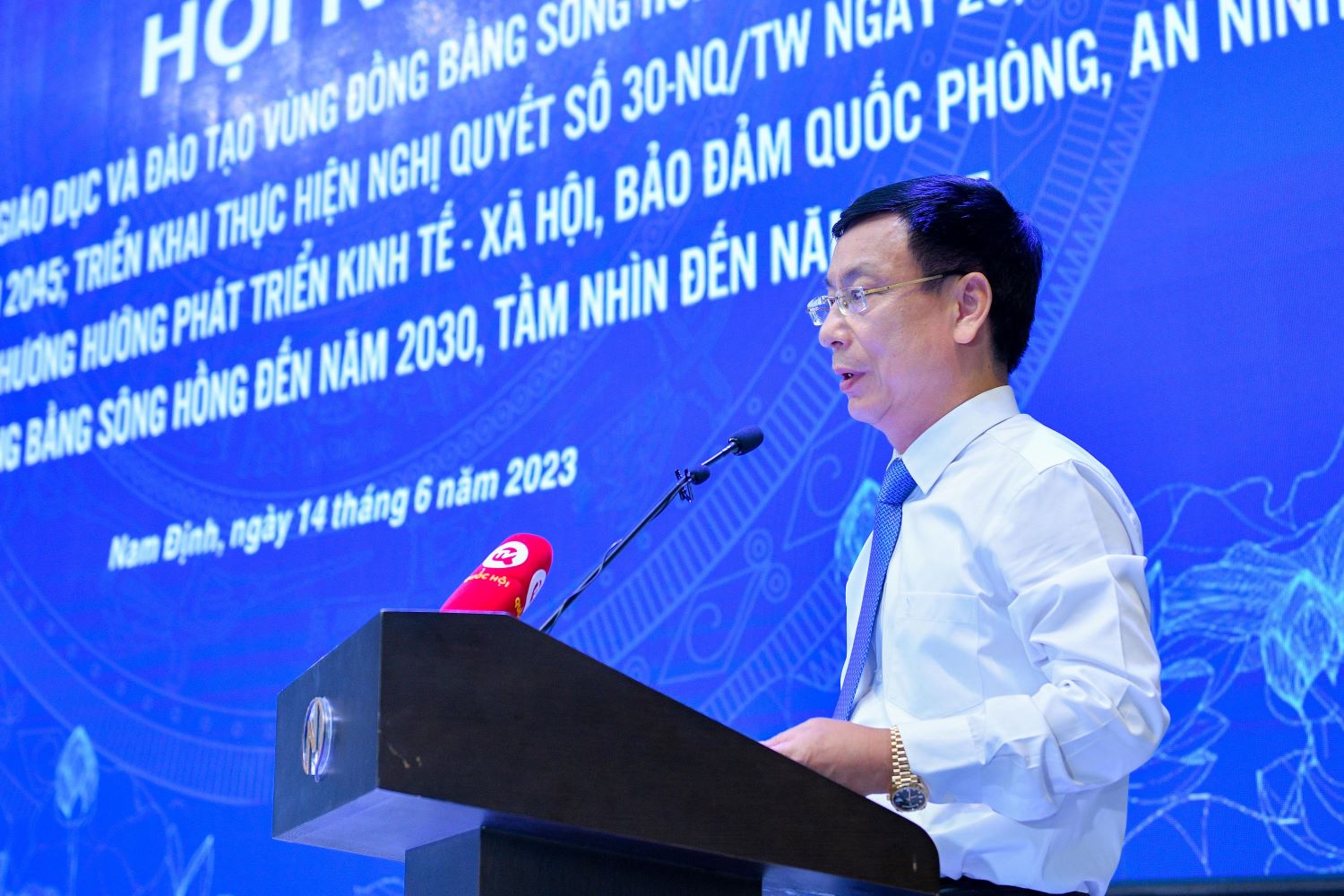 Chủ tịch UBND tỉnh Nam Định Phạm Đình Nghị phát biểu chào mừng hội nghị.