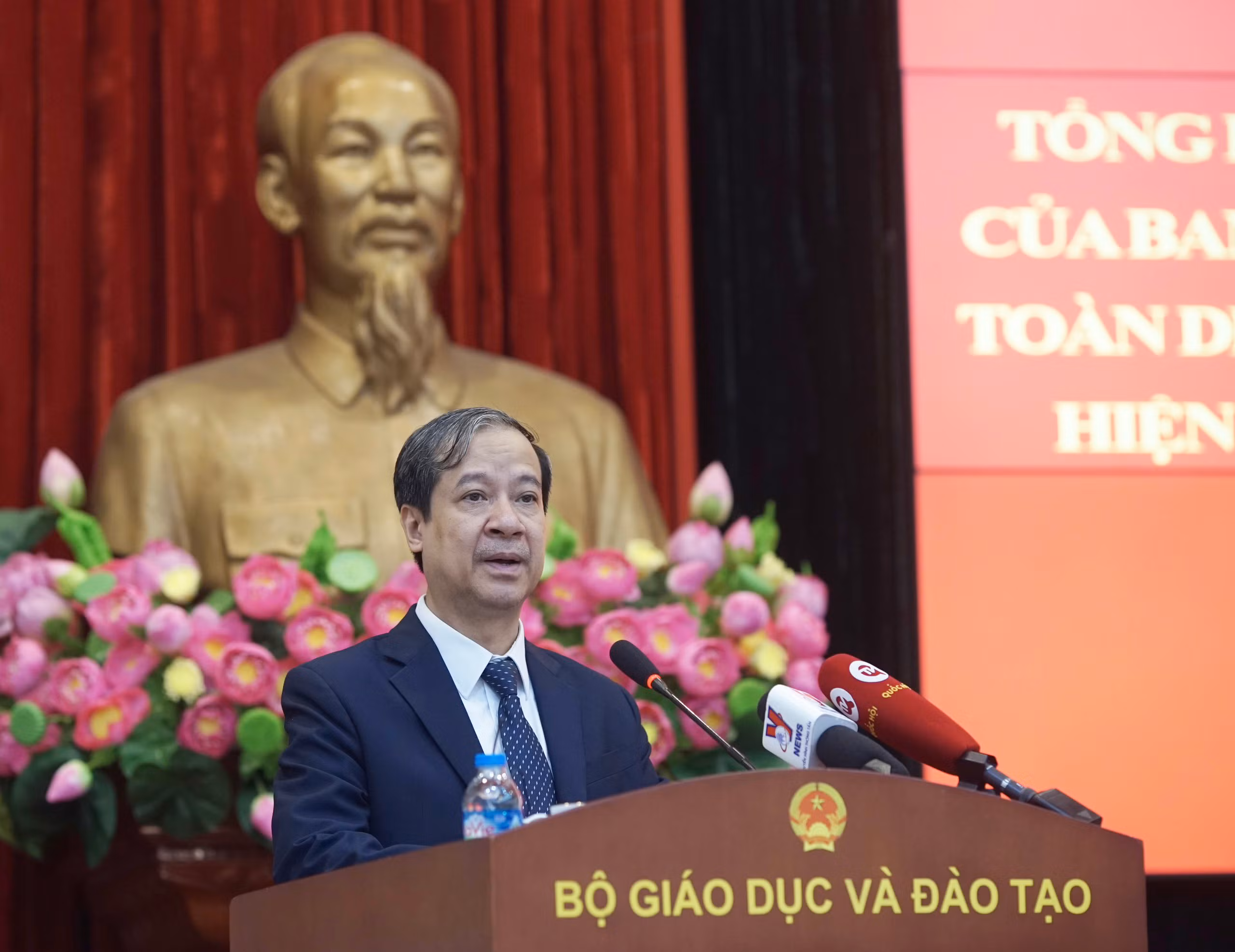 Bộ trưởng Bộ GD&ĐT Nguyễn Kim Sơn phát biểu khai mạc Hội nghị.