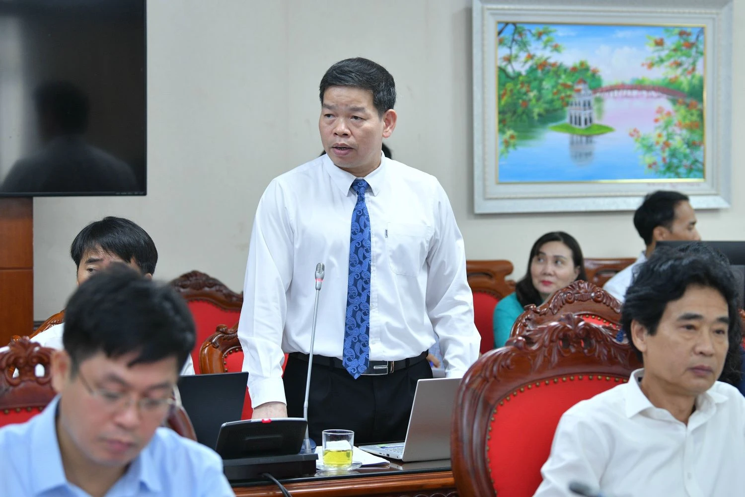 Ông Lương Văn Việt, Giám đốc Sở GD&amp;ĐT Hải Dương phát biểu tại buổi làm việc.