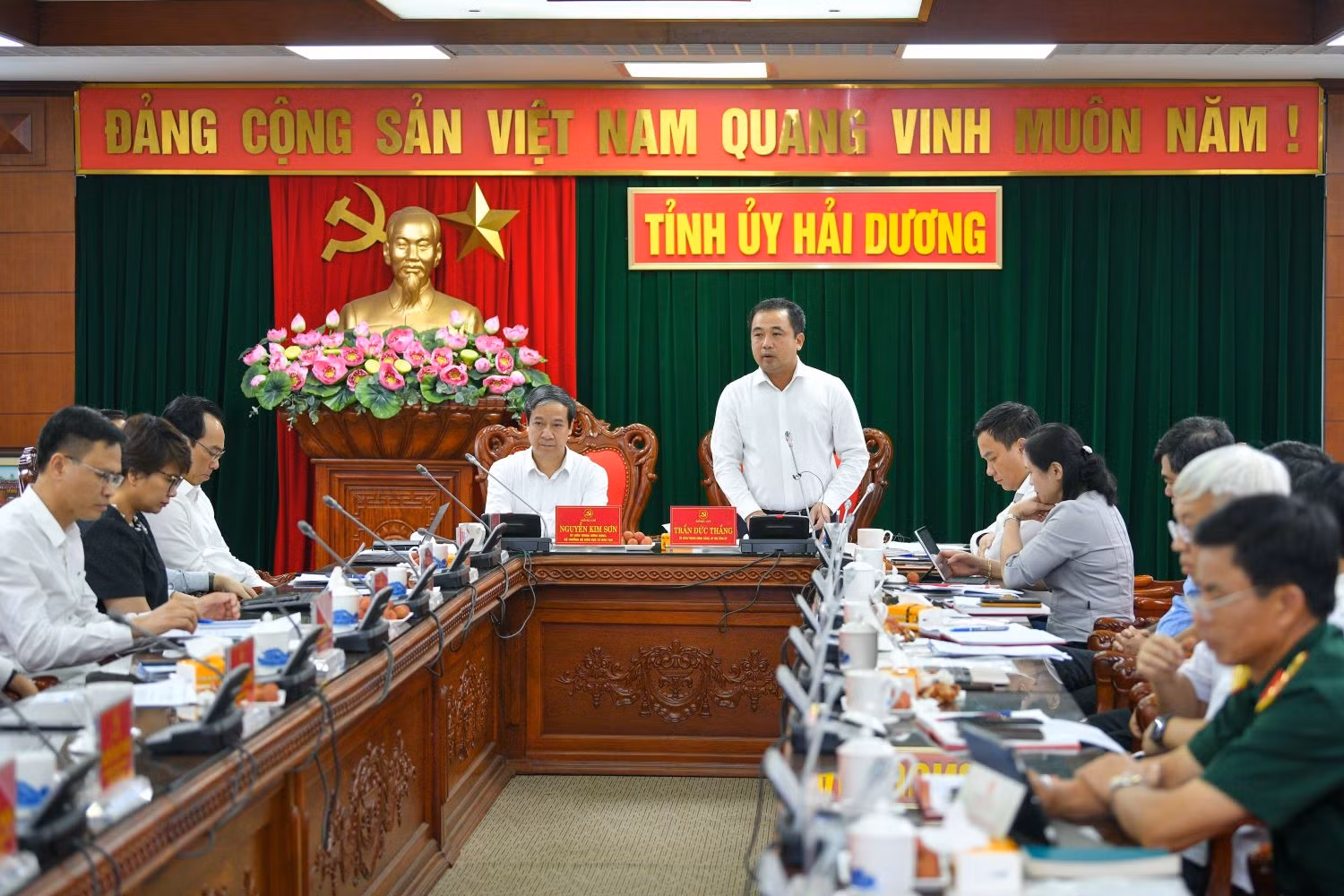 Bộ trưởng Nguyễn Kim Sơn, Bí thư Tỉnh uỷ Trần Đức Thắng chủ trì buổi làm việc.