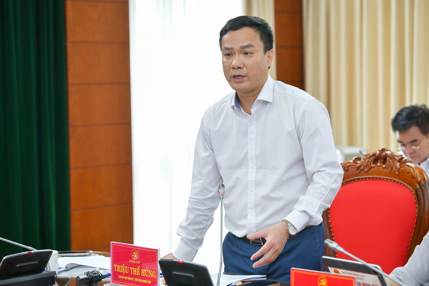 Chủ tịch UBND tỉnh Hải Dương Triệu Thế Hùng phát biểu tại buổi làm việc. Chủ tịch UBND tỉnh Hải Dương Triệu Thế Hùng phát biểu tại buổi làm việc.