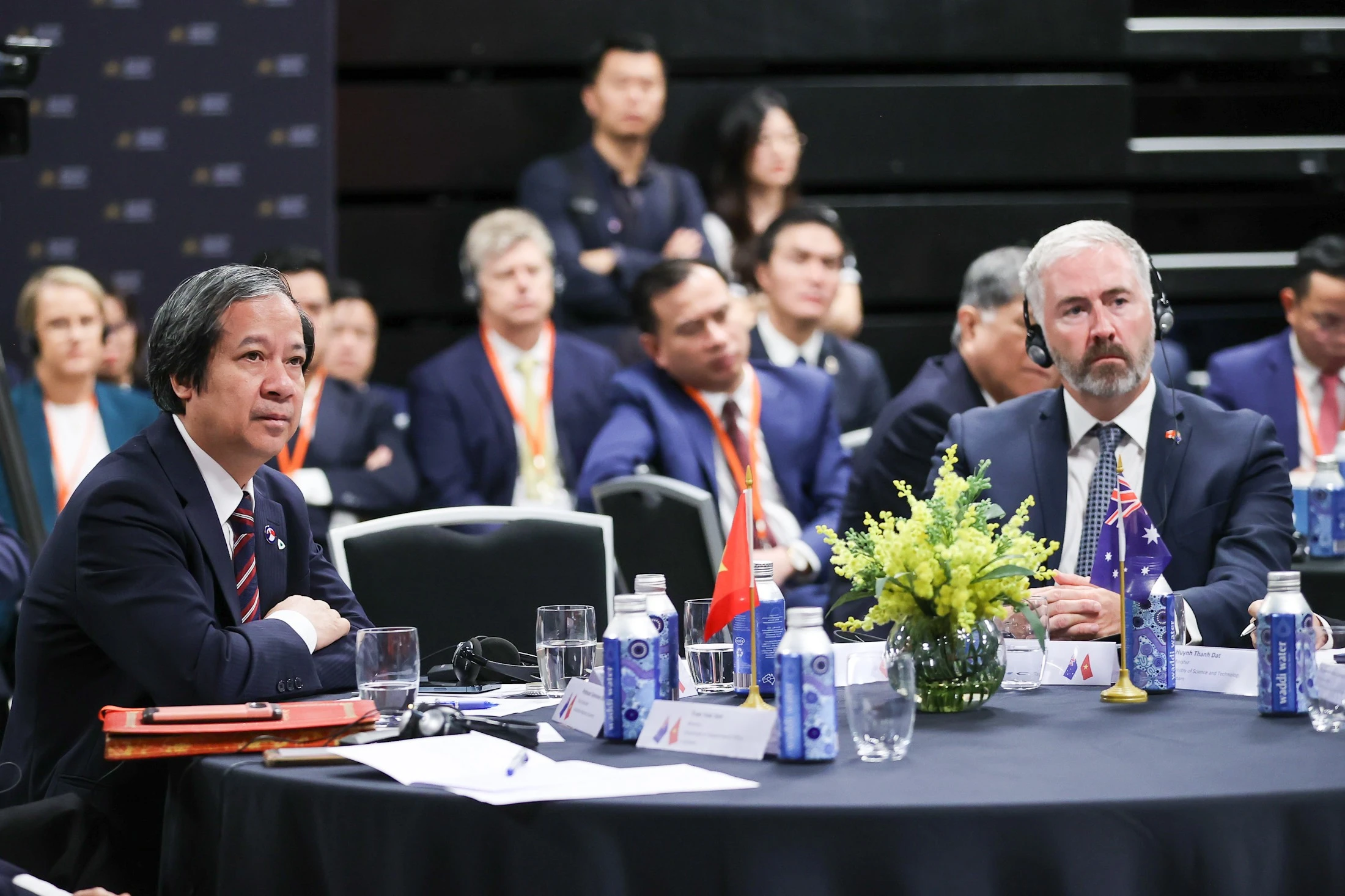 Bộ trưởng Bộ GD&ĐT Nguyễn Kim Sơn tham dự diễn đàn. Bộ trưởng Bộ GD&ĐT Nguyễn Kim Sơn tham dự diễn đàn.