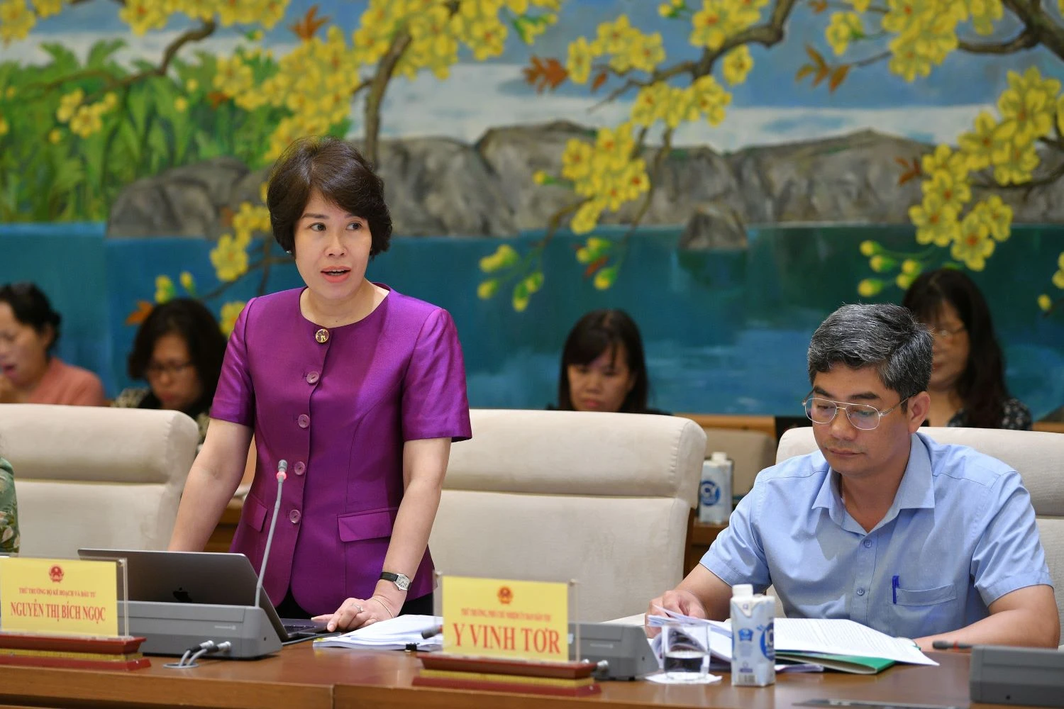 Đại diện các bộ ngành phát biểu.