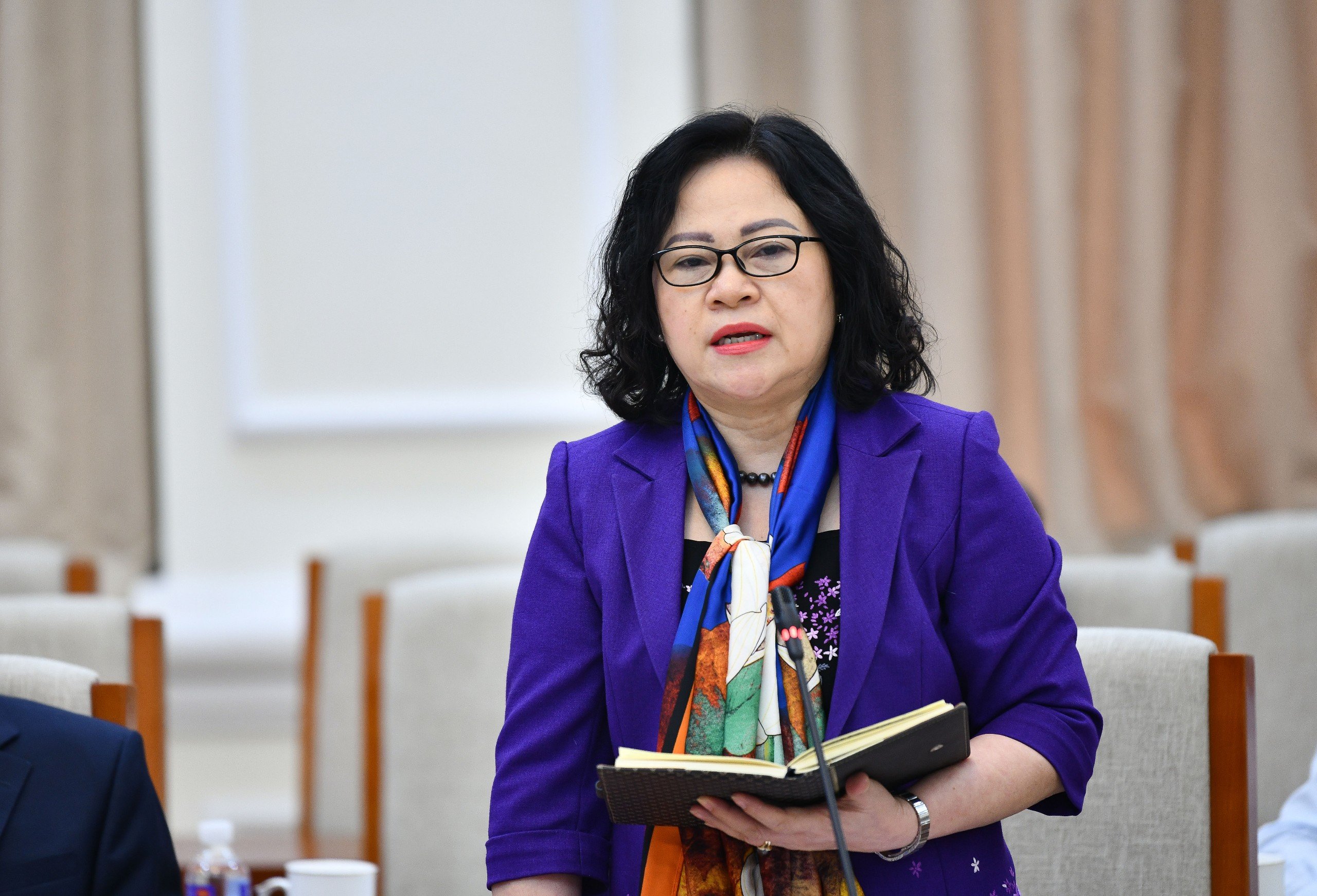 Thứ trưởng Bộ GD&ĐT Ngô Thị Minh phát biểu tại phiên họp. Thứ trưởng Bộ GD&ĐT Ngô Thị Minh phát biểu tại phiên họp.