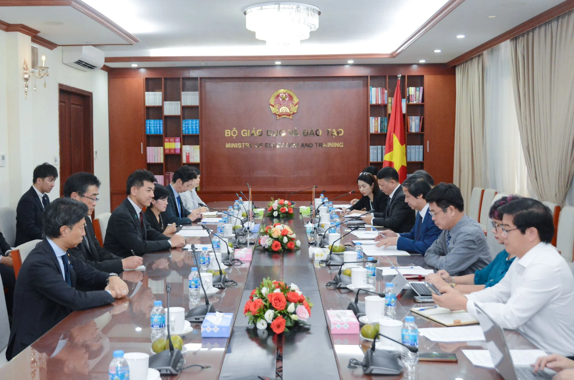 Quang cảnh tại buổi tiếp.