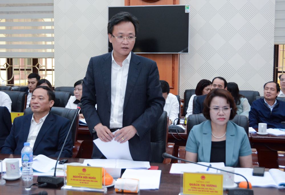 Bí thư Tỉnh ủy Hưng Yên Nguyễn Hữu Nghĩa phát biểu tại buổi làm việc. Bí thư Tỉnh ủy Hưng Yên Nguyễn Hữu Nghĩa phát biểu tại buổi làm việc.