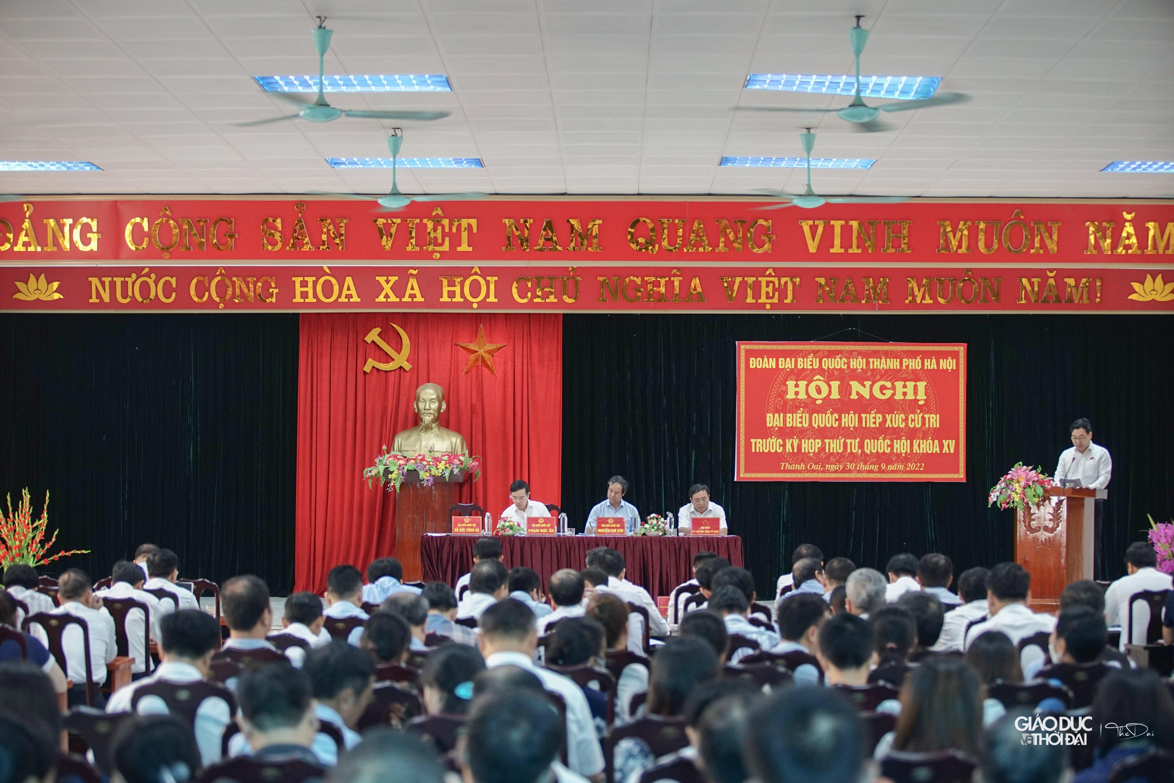 Hội nghị đại biểu quốc hội tiếp xúc cử tri trước kỳ họp thứ 4, Quốc hội khóa XV sáng 30/9 tại UBND xã Mỹ Hưng (huyện Thanh Oai, Hà Nội).