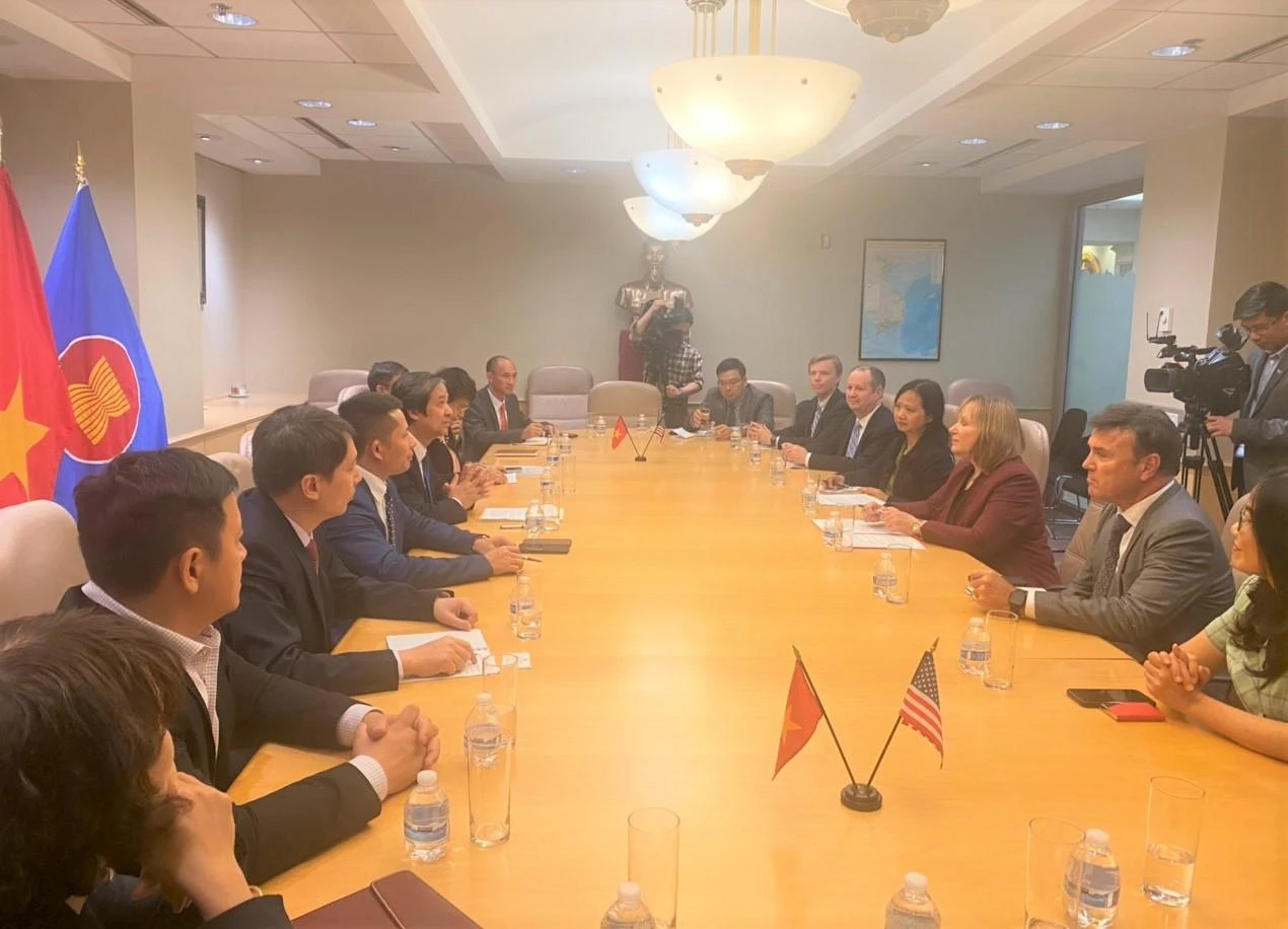 Đoàn công tác của Bộ GD&amp;ĐT làm việc với USAID.