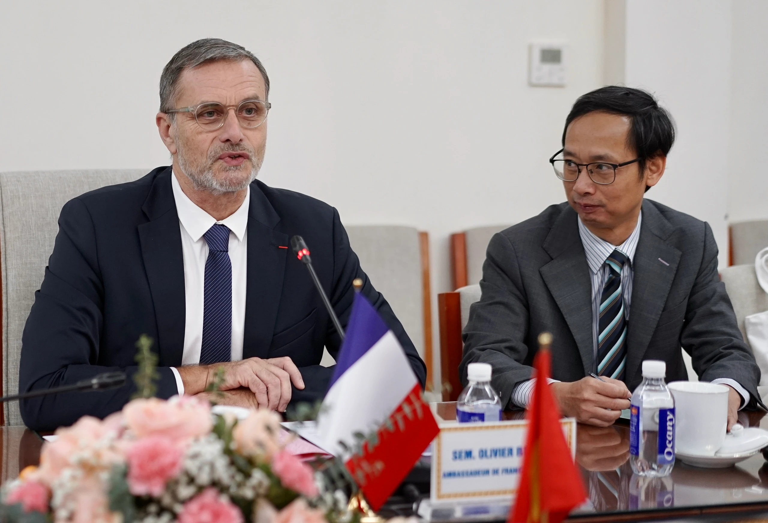 Ngài Olivier Brochet, Đại sứ Cộng hòa Pháp tại Việt Nam.