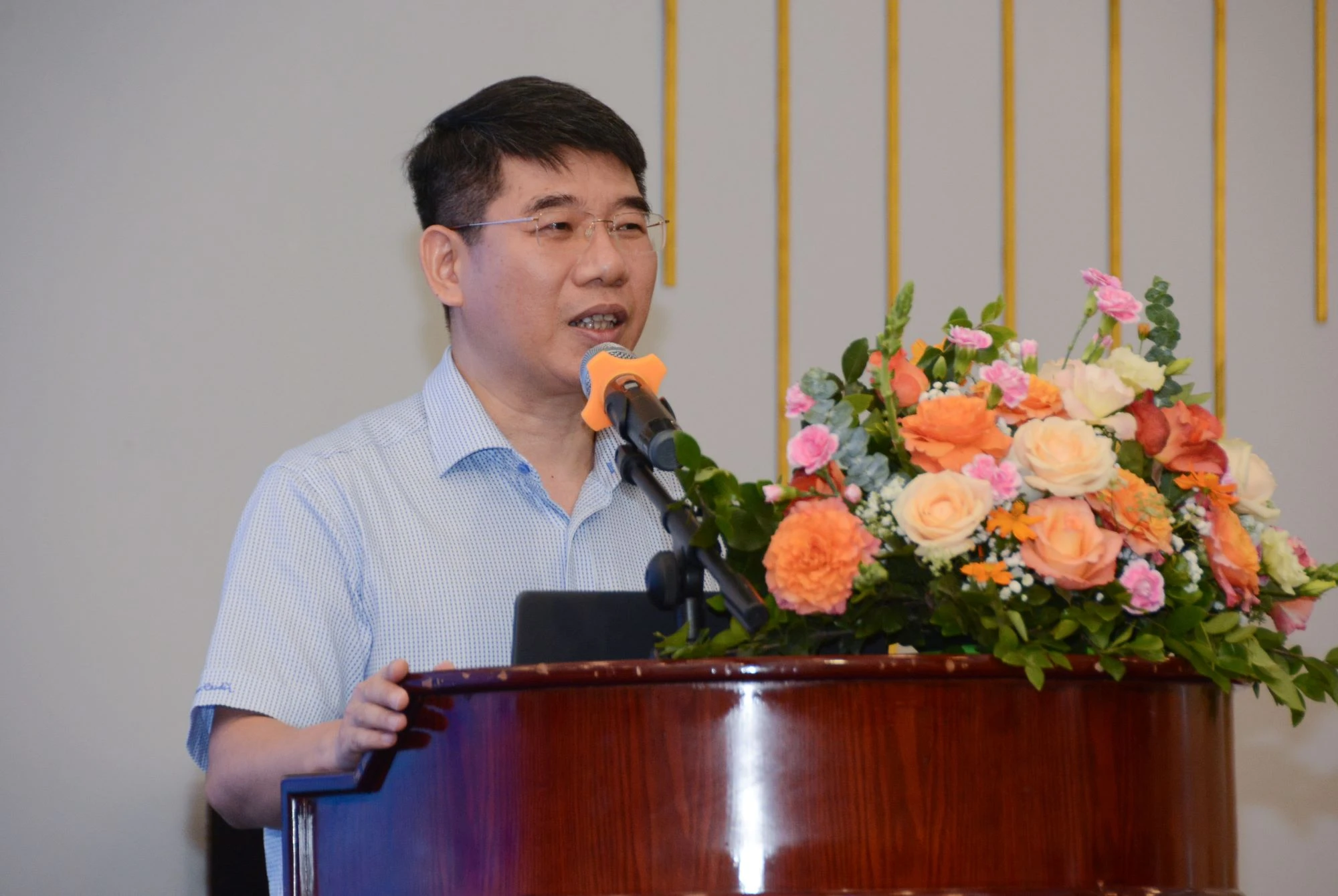 Đại diện Ngân hàng phát triển Châu Á (ADB) phát biểu tại hội nghị.