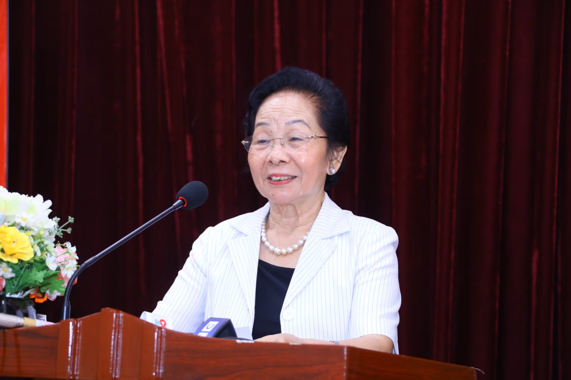 GS.TS Nguyễn Thị Doan phát biểu tại buổi làm việc.