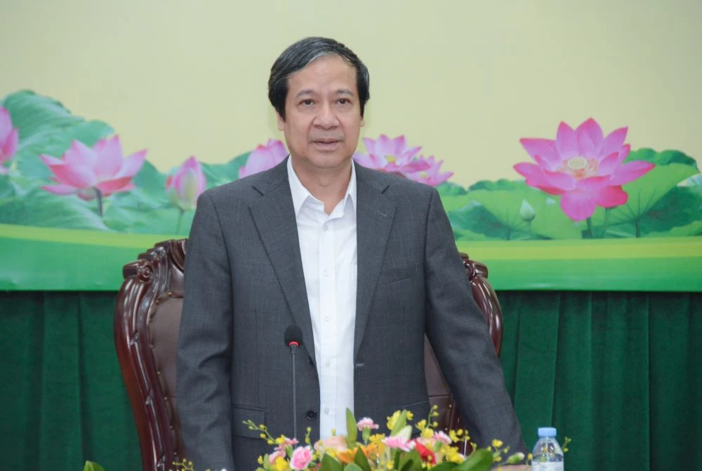 Bộ trưởng Nguyễn Kim Sơn phát biểu tại buổi làm việc.