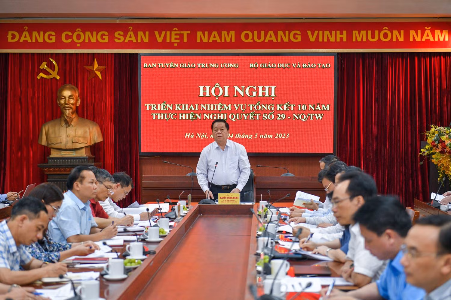 Trưởng Ban Tuyên giáo Trung ương Nguyễn Trọng Nghĩa chủ trì Hội nghị triển khai nhiệm vụ tổng kết 10 năm thực hiện Nghị quyết 29.