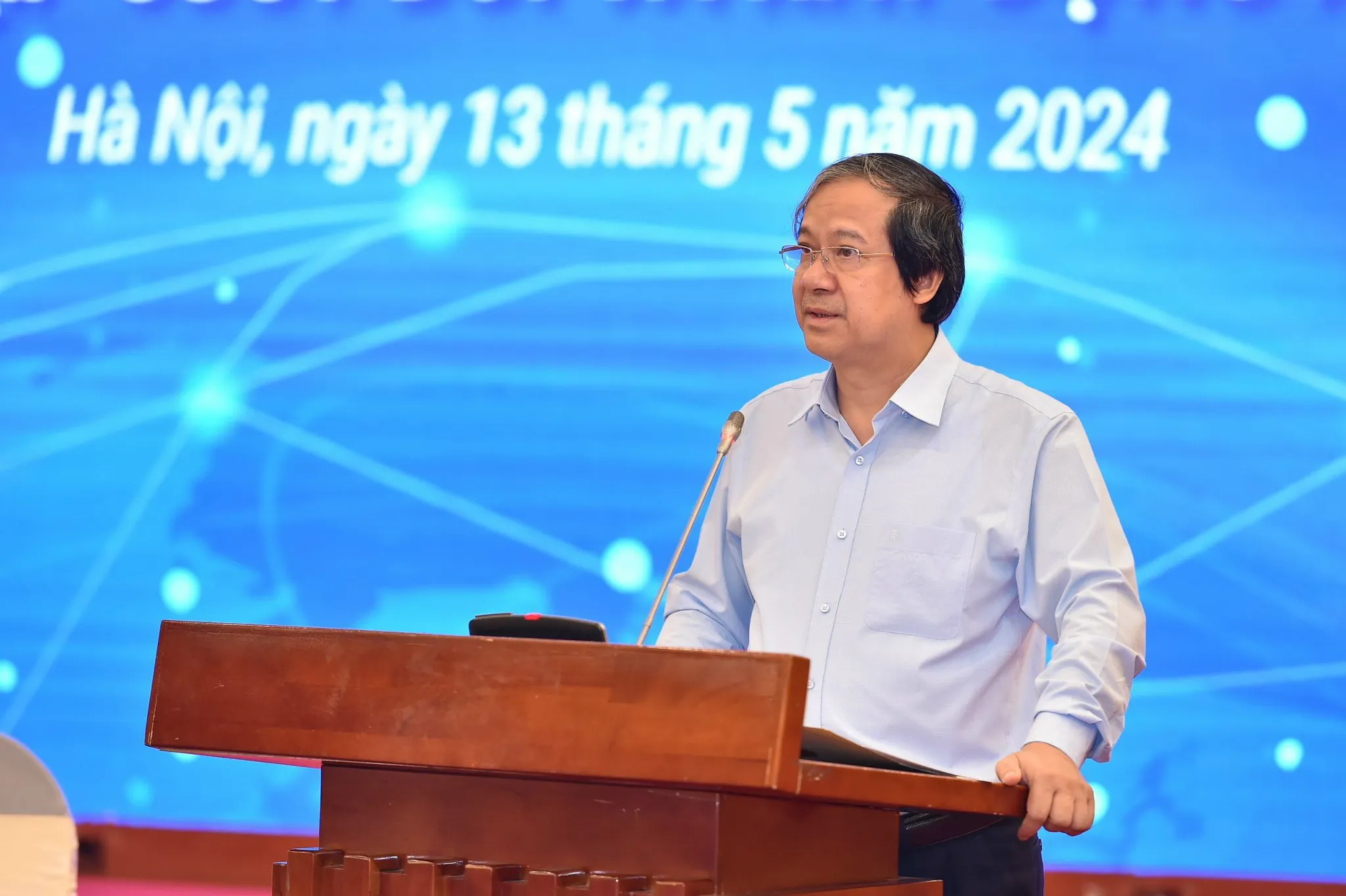 Bộ trưởng Bộ GD&ĐT Nguyễn Kim Sơn phát biểu tại hội thảo.