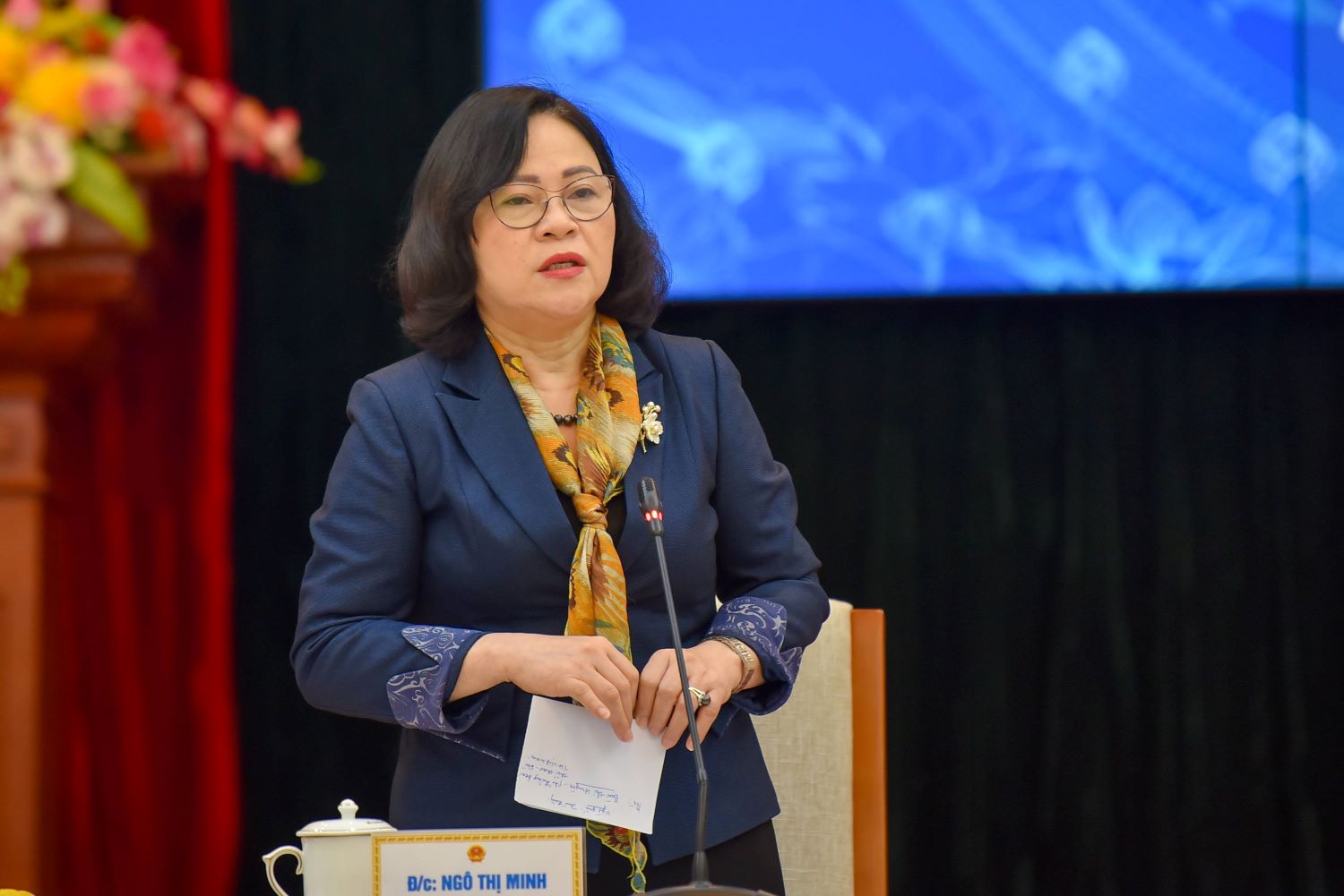 Thứ trưởng Bộ GD&amp;ĐT Ngô Thị Minh, Phó trưởng ban Thường trực Ban Chỉ đạo, Trưởng ban Tổ chức phát biểu tại phiên họp.