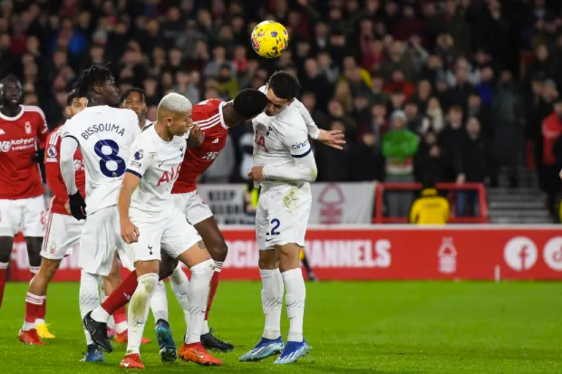 Sao Tottenham dính chấn thương kinh hoàng trong trận thắng Nottingham Forest