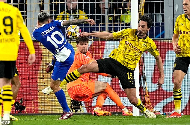 Dortmund lần đầu vào bán kết Champions League sau 11 năm 