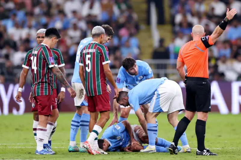 Man City trả giá đắt khi đăng quang FIFA Club World Cup 