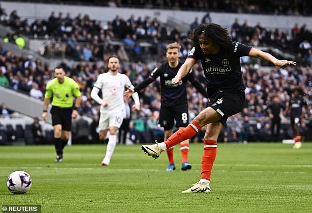 Son Heung-min giúp Tottenham sáng cửa dự Champions League 