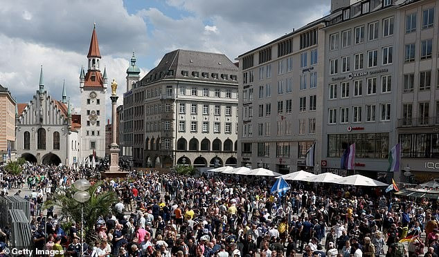 Hàng ngàn cổ động viên Scotland ‘đại náo’ Munich trước trận mở màn EURO 2024