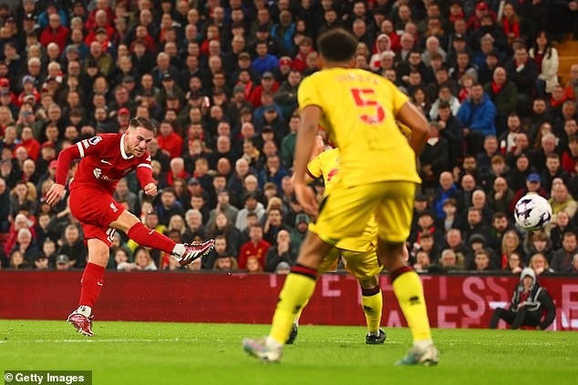 Chùm ảnh: Liverpool hạ Sheffield, giành lại ngôi đầu Ngoại hạng Anh từ Arsenal 