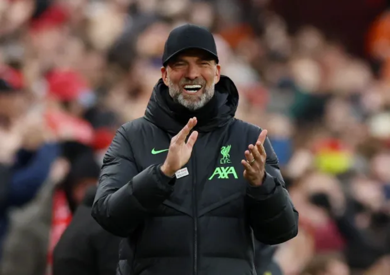 Cổ động viên kéo đến kín sân tri ân HLV Klopp, Liverpool thắng đậm tại Cup FA 