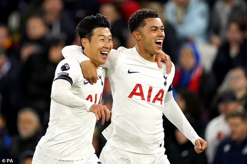 Son Heung-min tỏa sáng, Tottenham chễm chệ ngôi đầu