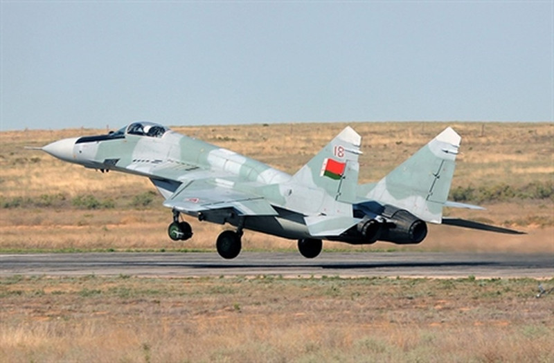 Belarus tung Su-30SM bất ngờ tập trận sẵn sàng chiến đấu