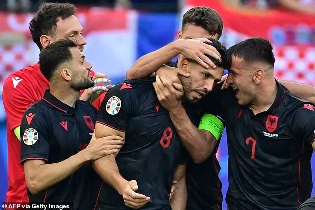 Chùm ảnh: Croatia nguy cơ bị loại ngay vòng bảng EURO 2024 