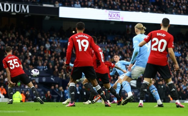 Chùm ảnh: Man City ngược dòng hạ Man Utd ở trận derby thành Manchester 