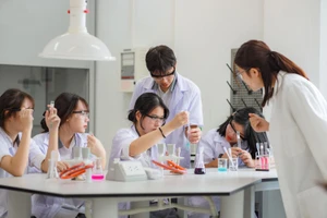 Giáo dục chuyển từ đổi mới căn bản, toàn diện sang phát triển đột phá